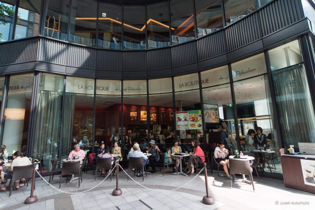 ジョエル・ロブション外観2